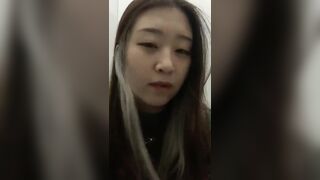 口爆顏射小美女盡顯淫態~反差強烈 高顏值學妹【呂萌】被男友開發調教大尺度私拍流出 1