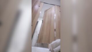 商場女廁後拍 高顏值長靴美女的粗粑粑菊花都得撐疼了 蹲了十多分鐘-14