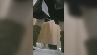 女廁偷拍 多個美女小姐姐拉大便 尿尿-08