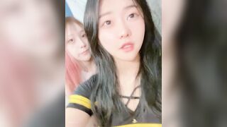 漂亮女同 磨豆腐 口交自慰 3