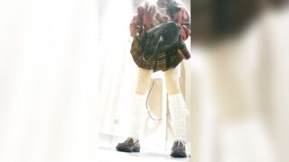 廁所偷拍 多個美女尿尿 - 18