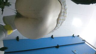 廁拍 頂級顏值美女 -17