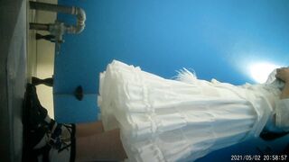 廁所偷拍 多個美女尿尿 - 11