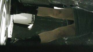 廁所偷拍 多個美女尿尿 - 07