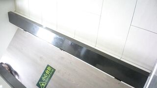 【廁拍】閨蜜 靚妹大咪咪-11