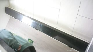 【廁拍】閨蜜 靚妹大咪咪-16