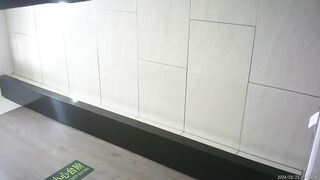 【廁拍】閨蜜 靚妹大咪咪-17