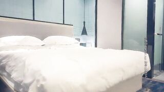 七天探花 再約甜美萌妹，兩天三場，鏡頭前邊說騷話邊摸B 精彩刺激