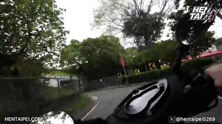 【HenTaipei狠台北_HDF-EP.1】巨乳女推大甩奶淫賀新年，3P亂幹淫水失禁