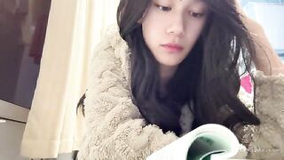 女大生_楊雅淇_校園露出喝尿裸聊 -7