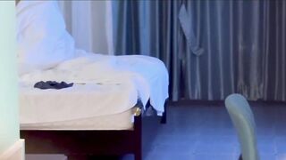 偷拍大學生電競酒店內瘋狂做愛-05